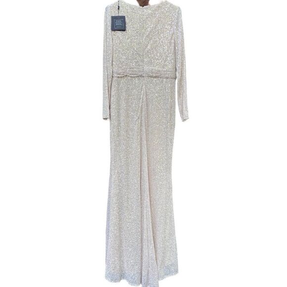 MAC DUGGAL Sequined Long Sleeve Gown - Picture 5 of 7